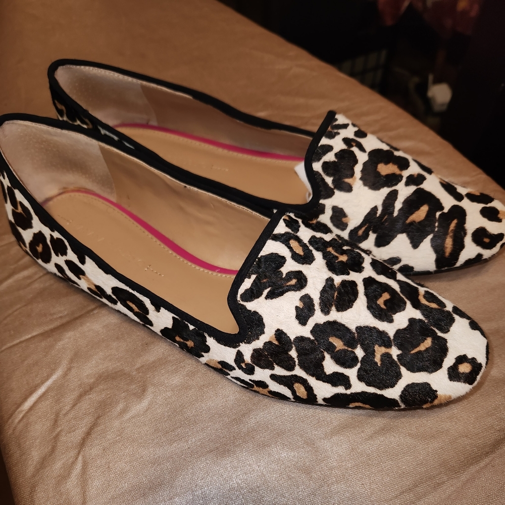 Banana Republic calf hair cheetah print flats. Real fur shoes.